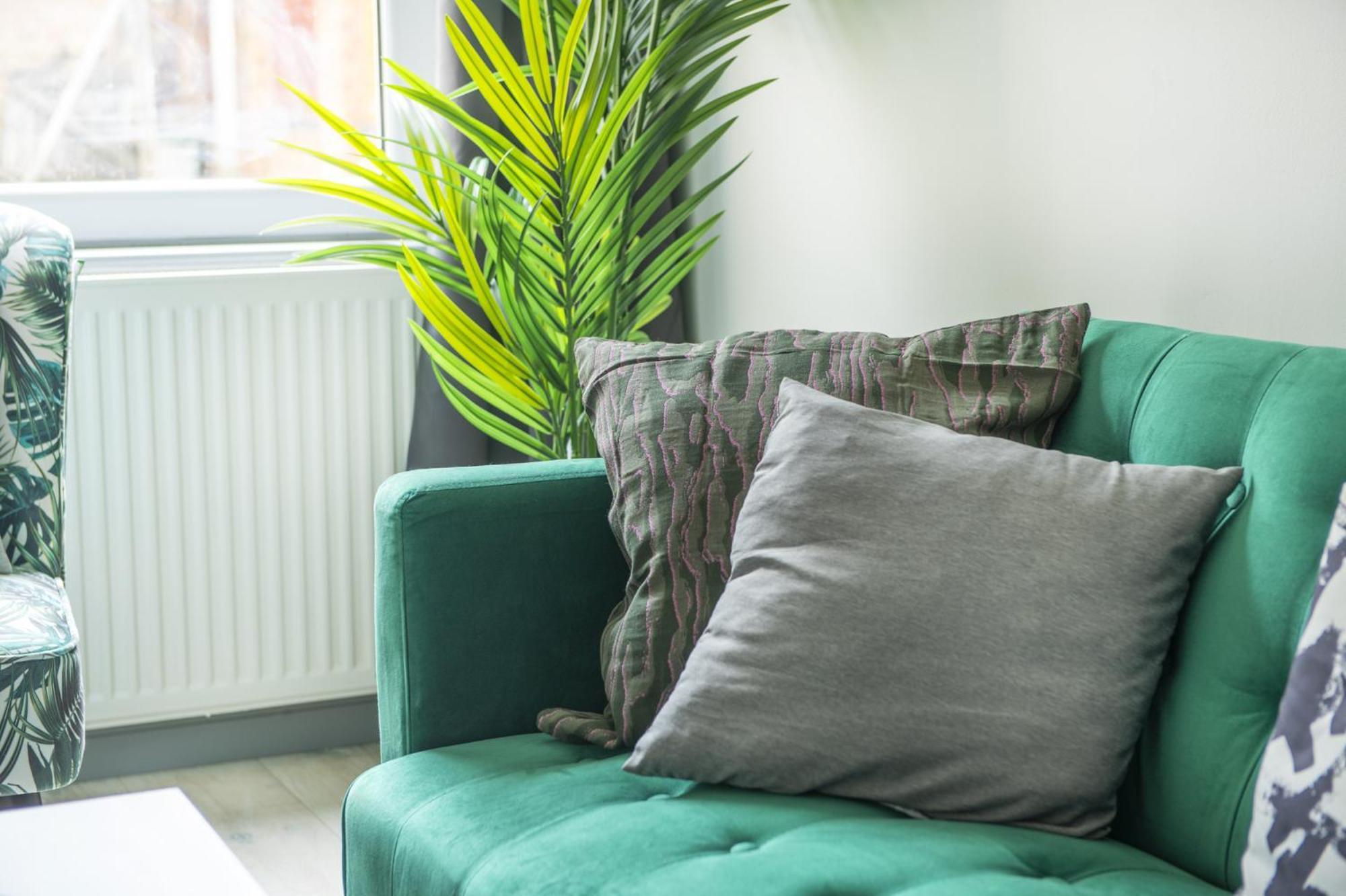 Stanion Luxurious 3 Bedroom Modern House Northamptonshire, Double, Twins, Single, Free Parking, Free Wi-Fi, Pets, Up To 8 Sleeps, 4 Smart Tvs Corby Exterior photo